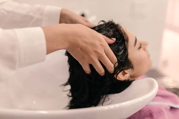 Hair Damage Therapy di Swiss Glow Serpong
